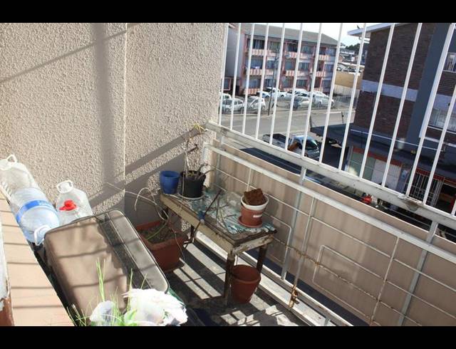 1 BEDROOM APARTMENT FOR SALE IN PAROW CENTRAL
